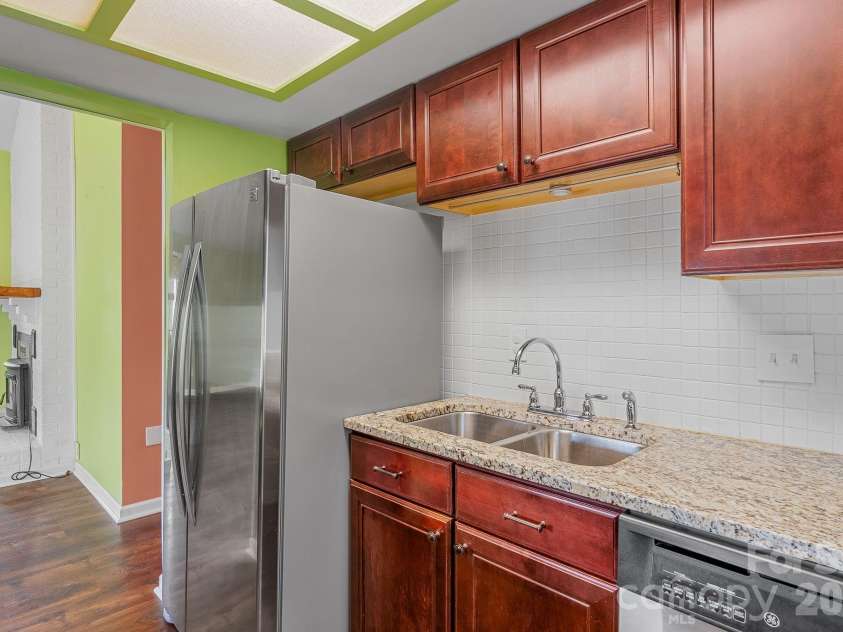 18 Briar Fork Way, Fletcher, NC 28732.  MLS# CAR4322791, YatesRealty ID 2943. 