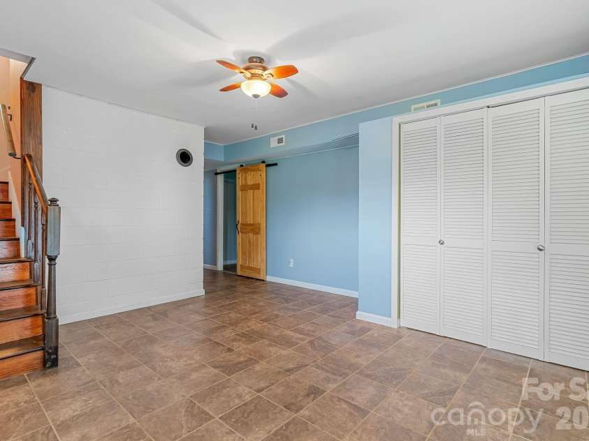 18 Briar Fork Way, Fletcher, NC 28732.  MLS# CAR4322791, YatesRealty ID 2943. 