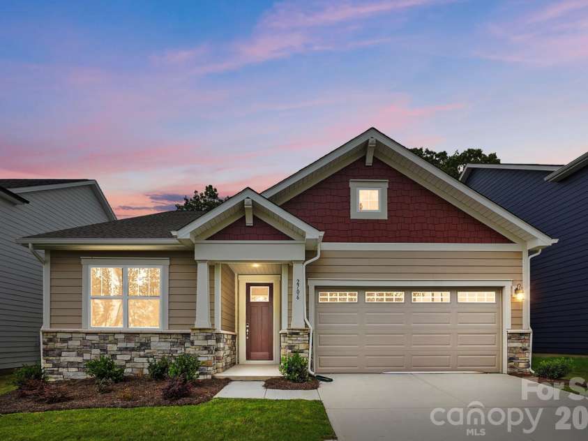 2706 Phoenix Court, Gastonia, NC 28052.  MLS# CAR4353144, YatesRealty ID 2943. 