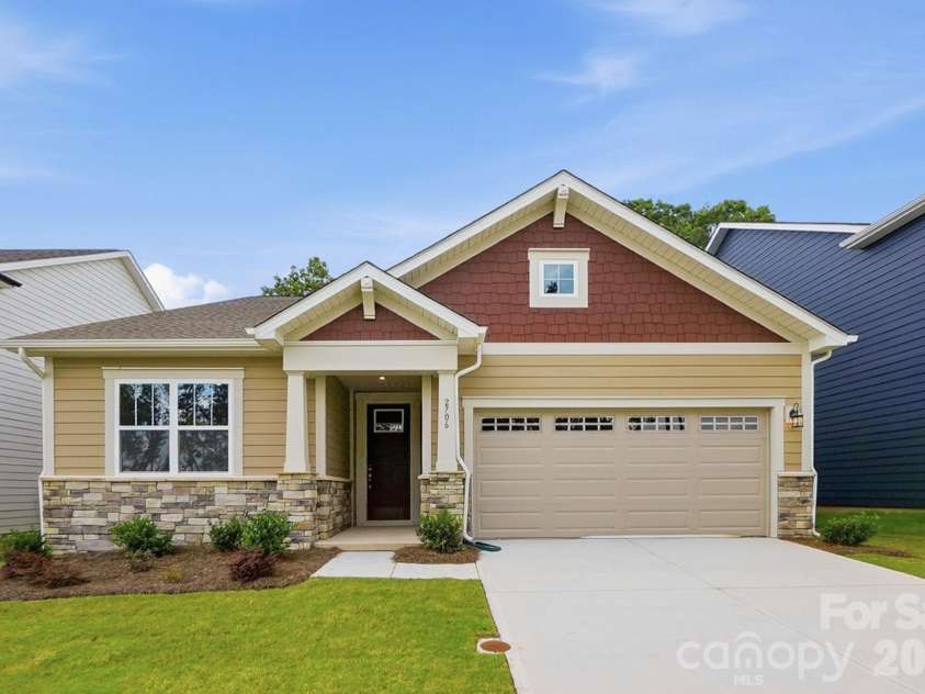 2706 Phoenix Court, Gastonia, NC 28052.  MLS# CAR4353144, YatesRealty ID 2943. 