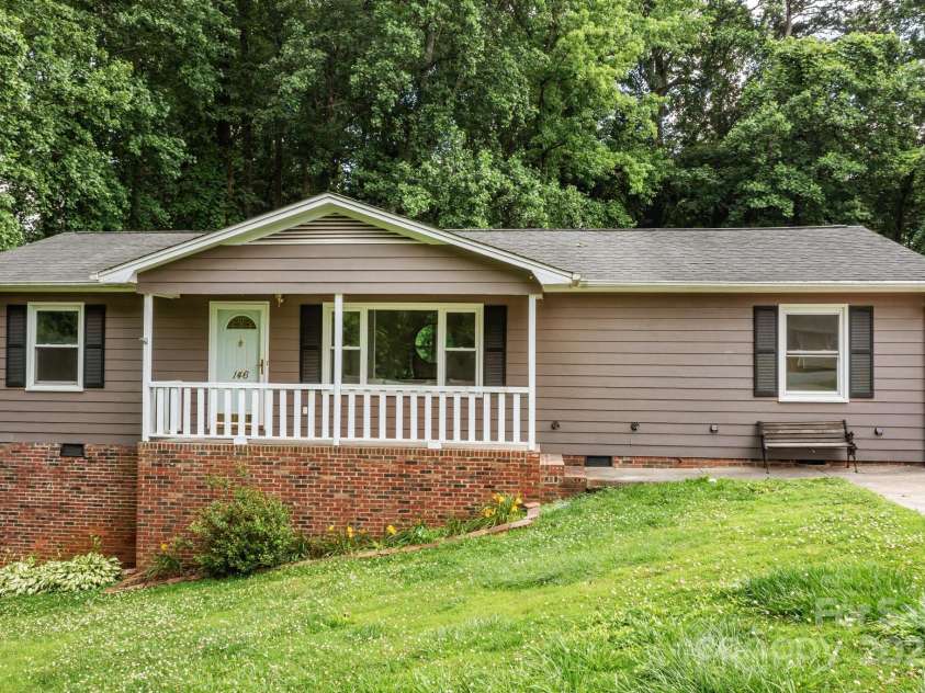 146 Duff Street, Gastonia, NC 28054.  MLS# CAR4268629, YatesRealty ID 29430. 