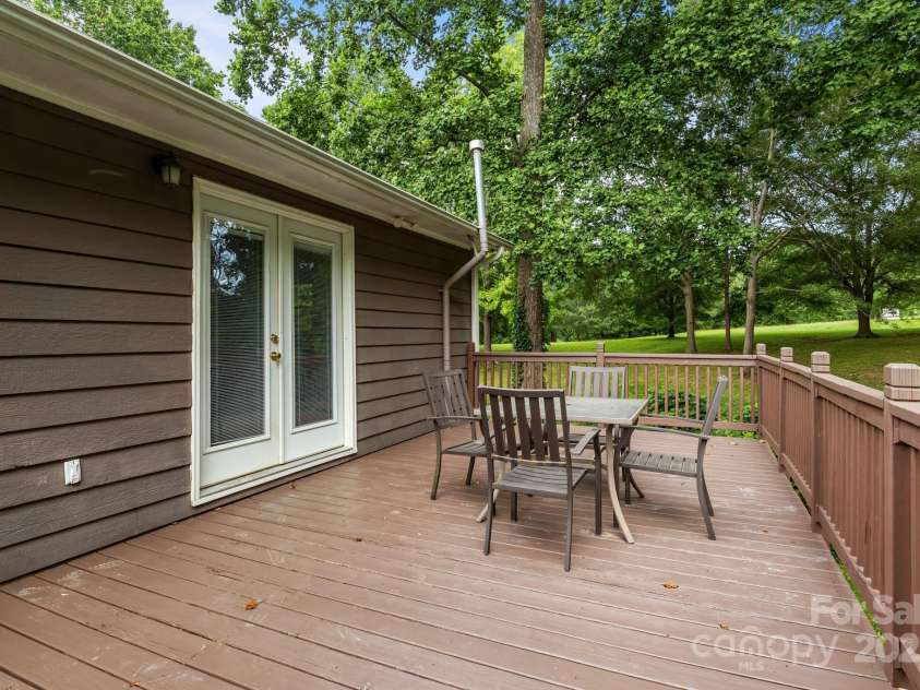 146 Duff Street, Gastonia, NC 28054.  MLS# CAR4268629, YatesRealty ID 29430. 