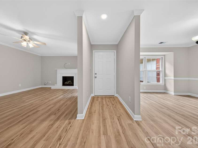 2405 Quail Lake Drive, Charlotte, NC 28210.  MLS# CAR4385863, YatesRealty ID 29432. 