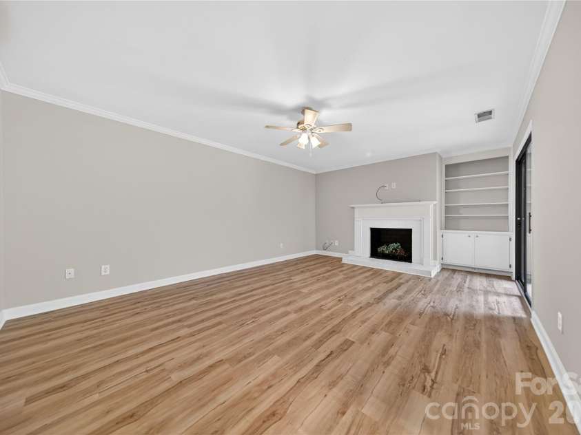 2405 Quail Lake Drive, Charlotte, NC 28210.  MLS# CAR4385863, YatesRealty ID 29432. 