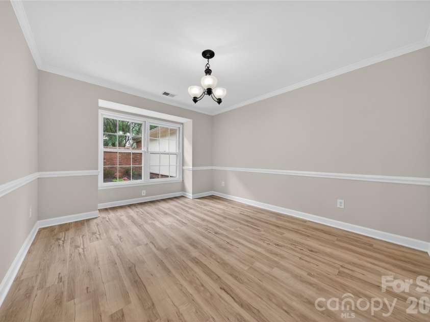 2405 Quail Lake Drive, Charlotte, NC 28210.  MLS# CAR4385863, YatesRealty ID 29432. 