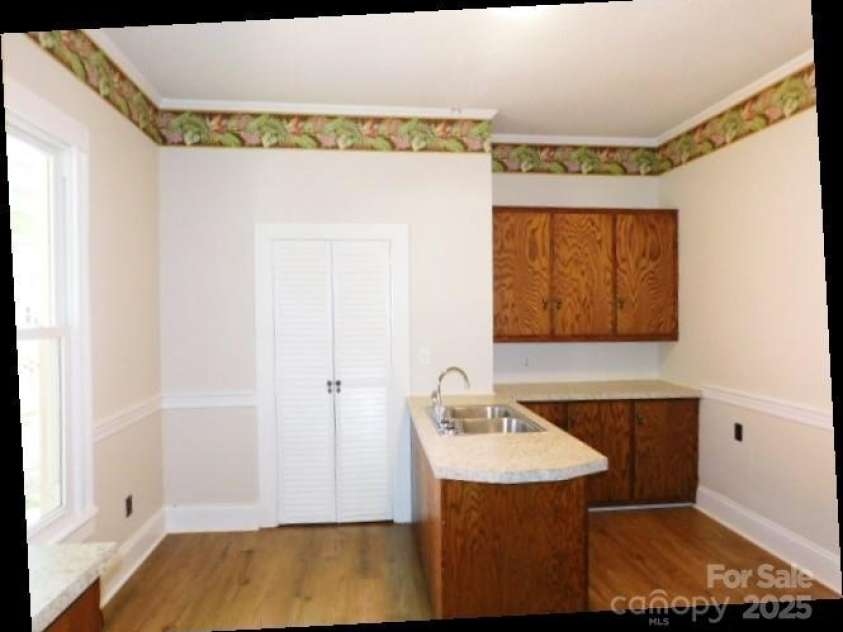 326 Cedar Street, Lincolnton, NC 28092.  MLS# CAR4191196, YatesRealty ID 29432. 