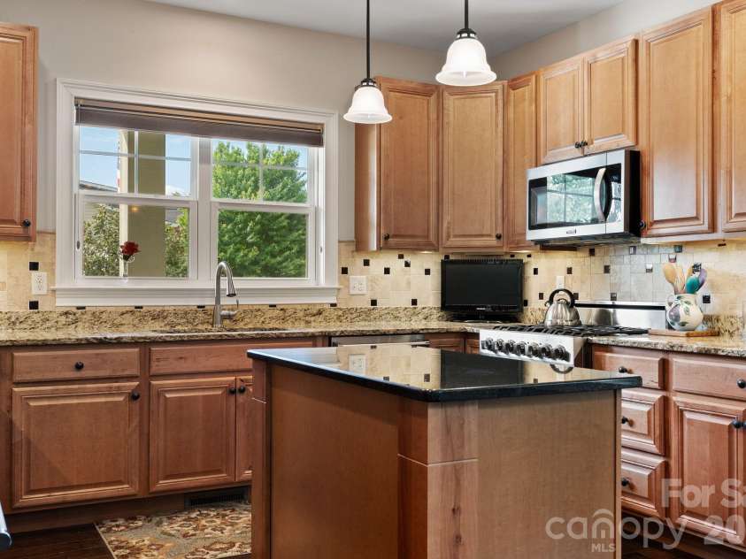 22 Asher Lane, Arden, NC 28704.  MLS# CAR4380408, YatesRealty ID 29433. 