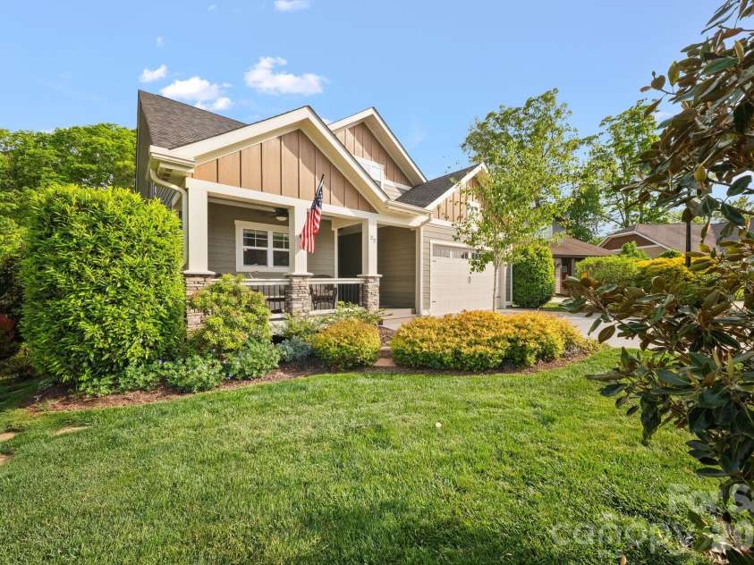 22 Asher Lane, Arden, NC 28704.  MLS# CAR4380408, YatesRealty ID 29433. 