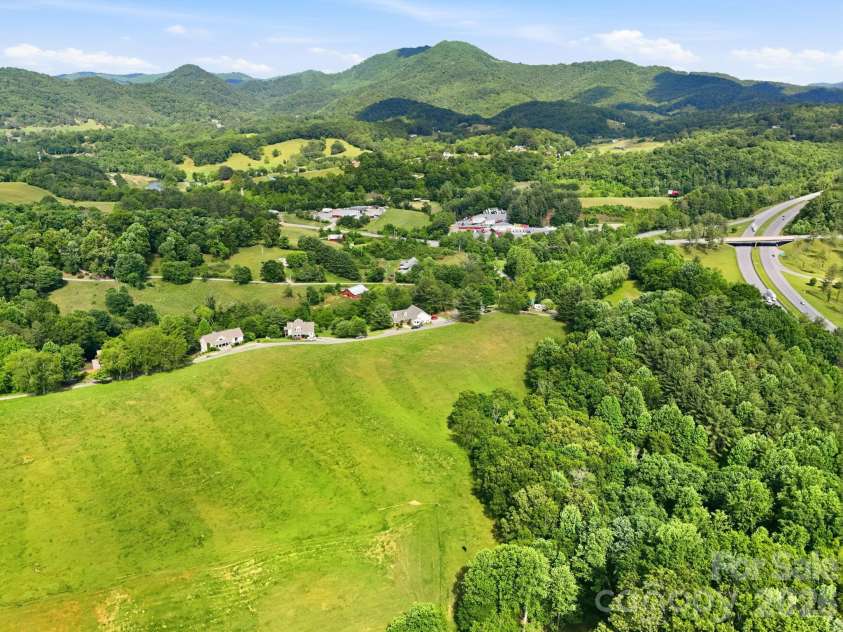 409 Tall Timbers Lane, Waynesville, NC 28785.  MLS# CAR4388661, YatesRealty ID 29434. 