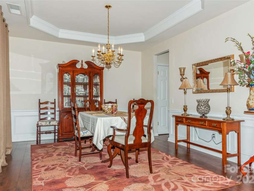 18302 Victoria Bay Drive, Cornelius, NC 28031.  MLS# CAR4280900, YatesRealty ID 29435. 