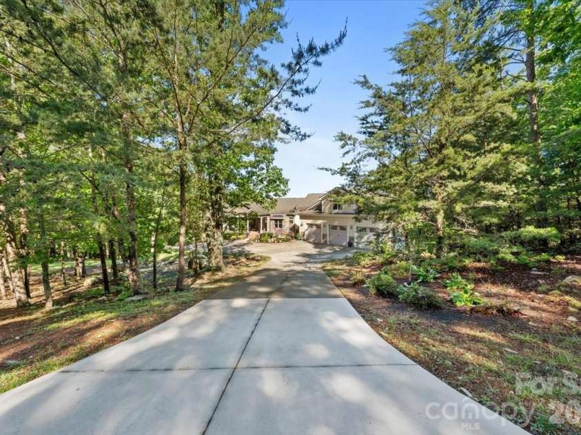 2207 Sierra Trace Road, Denton, NC 27239.  MLS# CAR4381006, YatesRealty ID 29435. 
