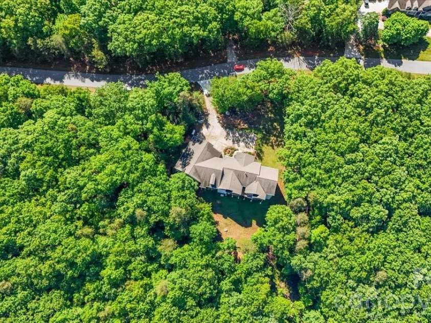 2207 Sierra Trace Road, Denton, NC 27239.  MLS# CAR4381006, YatesRealty ID 29435. 
