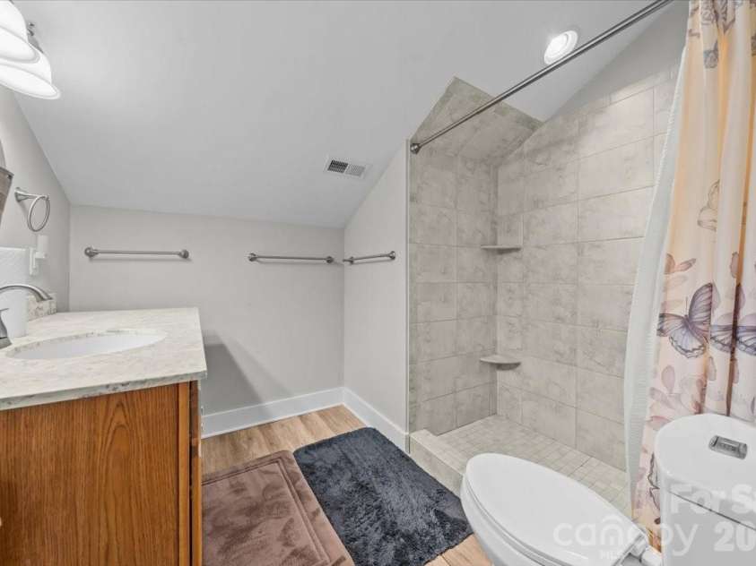 2207 Sierra Trace Road, Denton, NC 27239.  MLS# CAR4381006, YatesRealty ID 29435. 