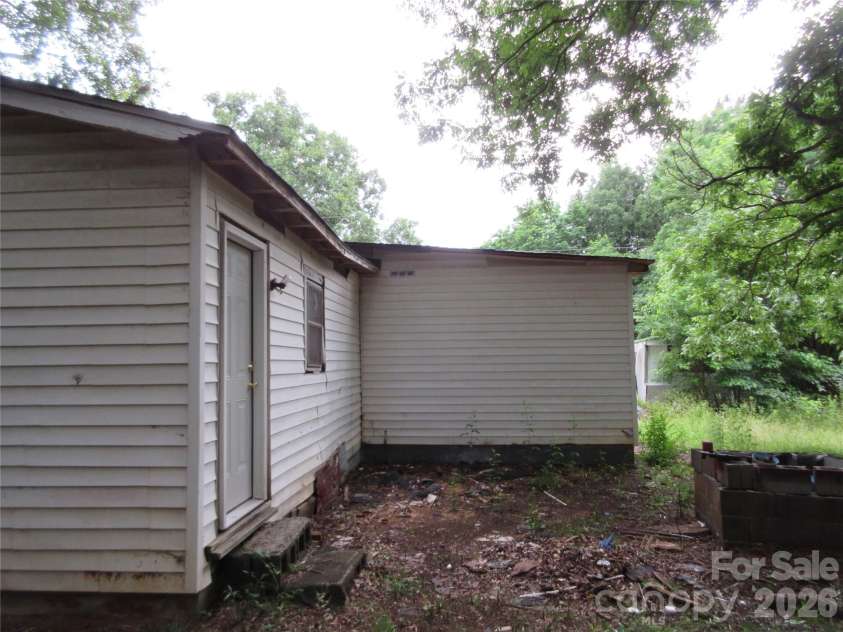 114 Shady Lane, Mooresboro, NC 28114.  MLS# CAR4389399, YatesRealty ID 29436. 