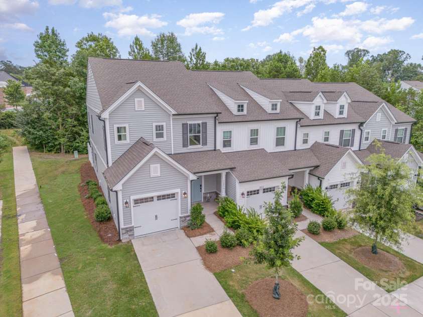 12016 Basking Drive, Charlotte, NC 28214.  MLS# CAR4266827, YatesRealty ID 29436. 