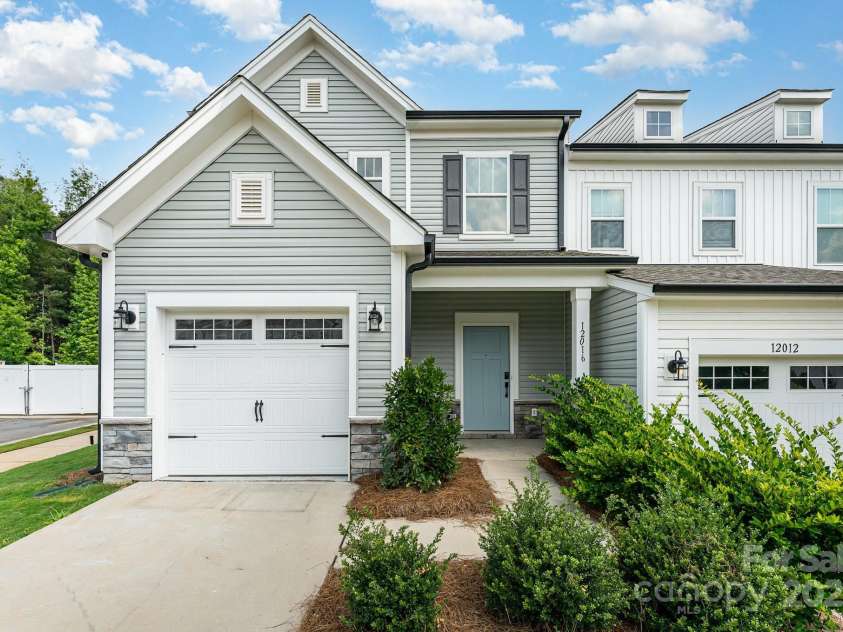 12016 Basking Drive, Charlotte, NC 28214.  MLS# CAR4266827, YatesRealty ID 29436. 