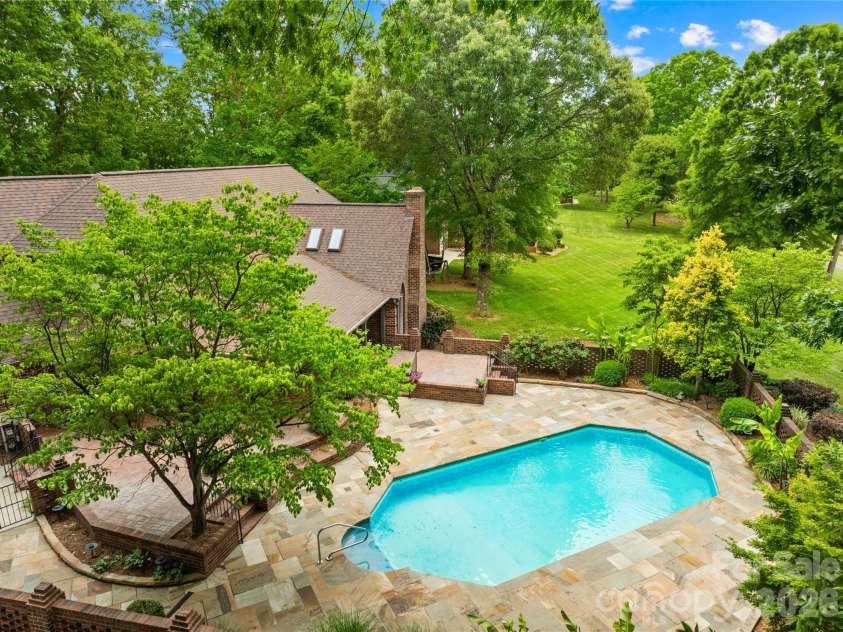 3765 Glenn Oaks Drive, Maiden, NC 28650.  MLS# CAR4381204, YatesRealty ID 29437. 