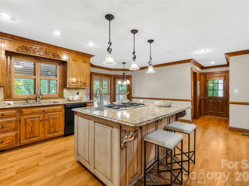 3765 Glenn Oaks Drive, Maiden, NC 28650.  MLS# CAR4381204, YatesRealty ID 29437. 