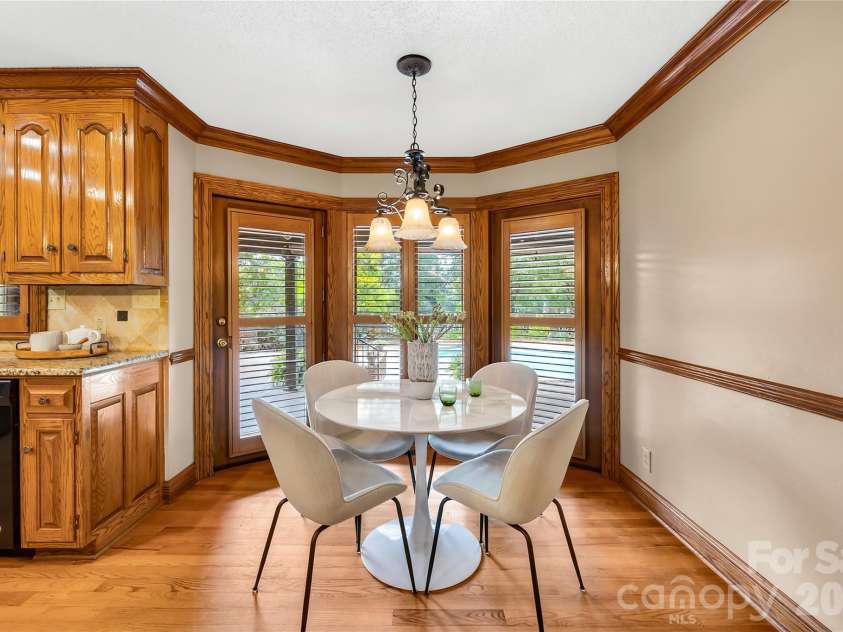 3765 Glenn Oaks Drive, Maiden, NC 28650.  MLS# CAR4381204, YatesRealty ID 29437. 