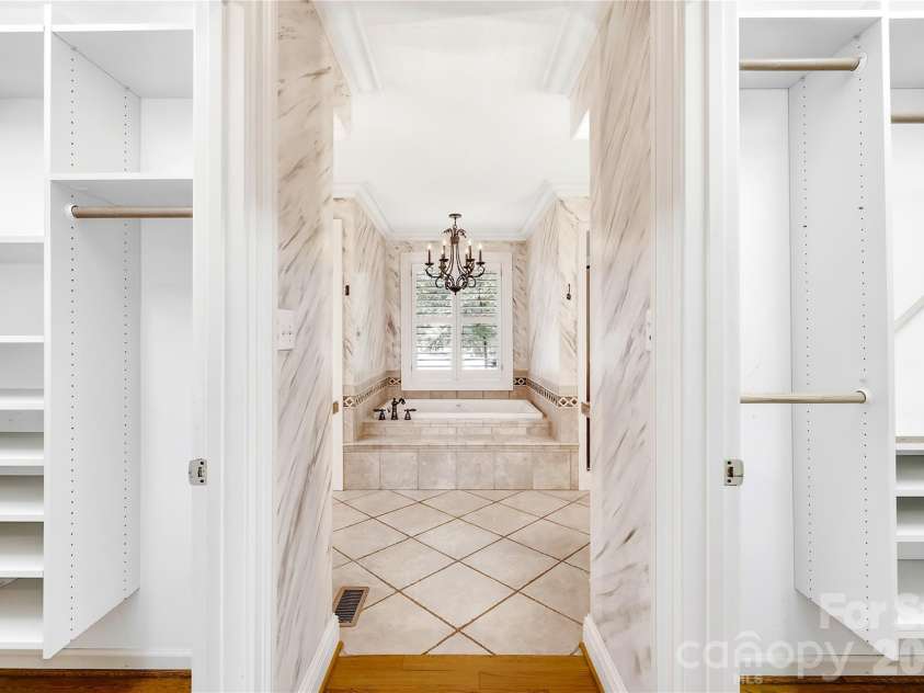 3765 Glenn Oaks Drive, Maiden, NC 28650.  MLS# CAR4381204, YatesRealty ID 29437. 