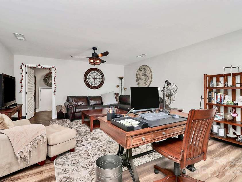 7311 Surprise Court, Charlotte, NC 28215.  MLS# CAR4281833, YatesRealty ID 29437. 