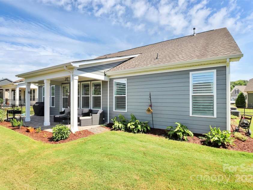 7311 Surprise Court, Charlotte, NC 28215.  MLS# CAR4281833, YatesRealty ID 29437. 