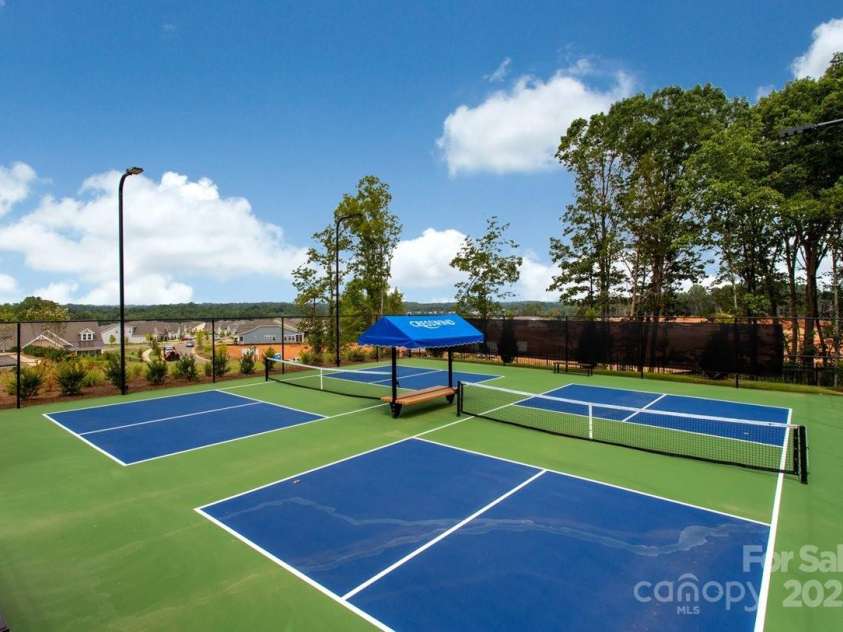 7311 Surprise Court, Charlotte, NC 28215.  MLS# CAR4281833, YatesRealty ID 29437. Pickleball Courts