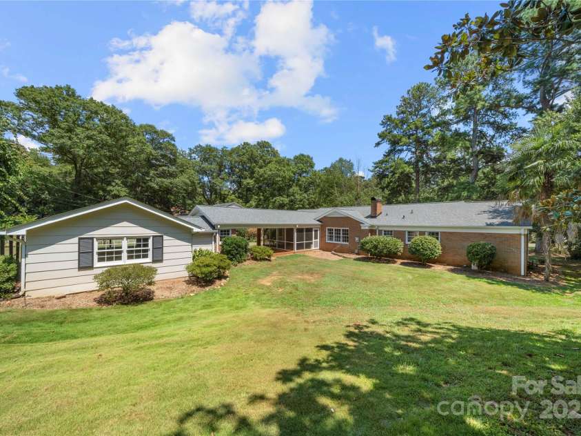 1654 Clarendon Place, Rock Hill, SC 29732.  MLS# CAR4284671, YatesRealty ID 29438. 