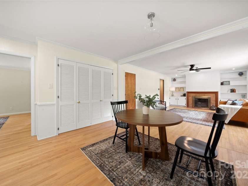 1654 Clarendon Place, Rock Hill, SC 29732.  MLS# CAR4284671, YatesRealty ID 29438. 