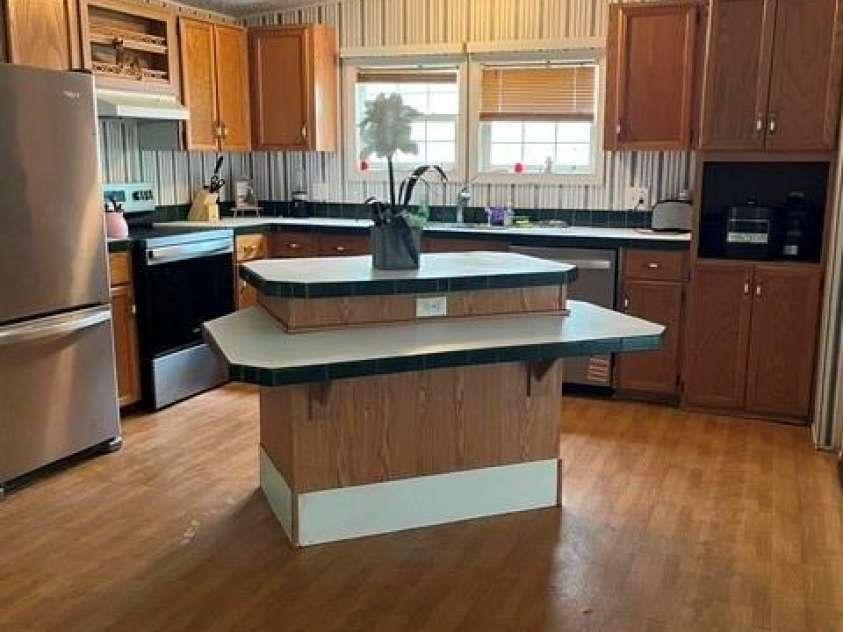 6 John Hazel Drive, Swannanoa, NC 28778.  MLS# CAR4390491, YatesRealty ID 29438. Kitchen