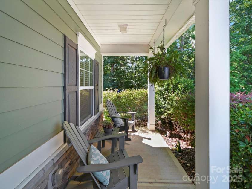 159 Autumn Mist Road, Statesville, NC 28677.  MLS# CAR4272754, YatesRealty ID 29439. 