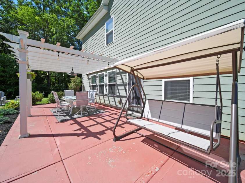 159 Autumn Mist Road, Statesville, NC 28677.  MLS# CAR4272754, YatesRealty ID 29439. 