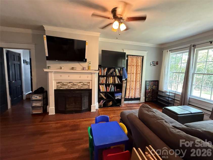 125 Caldwell Street, Salisbury, NC 28144.  MLS# CAR4386117, YatesRealty ID 29440. 