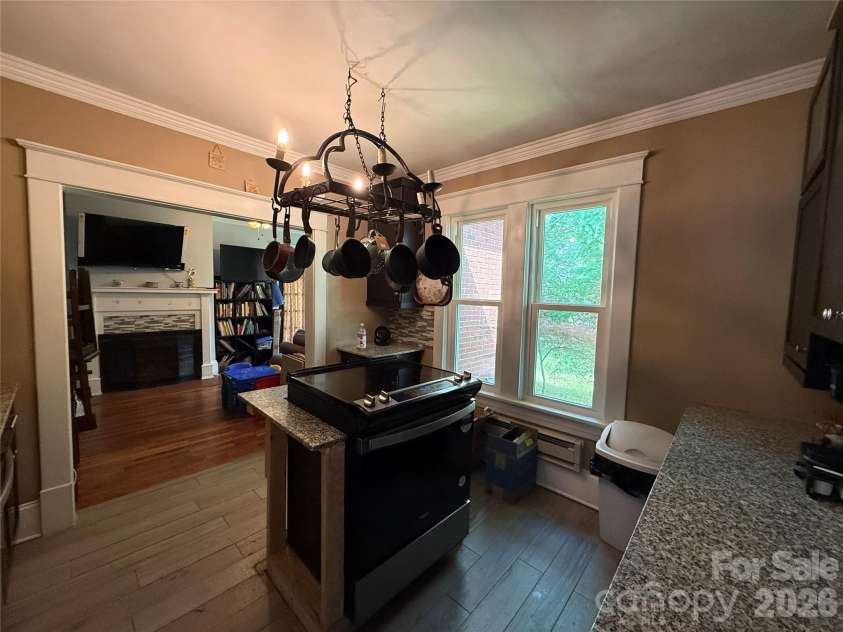 125 Caldwell Street, Salisbury, NC 28144.  MLS# CAR4386117, YatesRealty ID 29440. Laundry - Pantry 