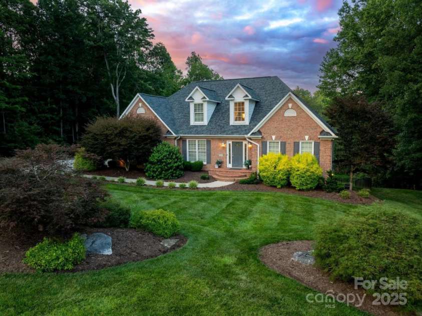 2441 Thornfield Drive, Lenoir, NC 28645.  MLS# CAR4280373, YatesRealty ID 29441. 