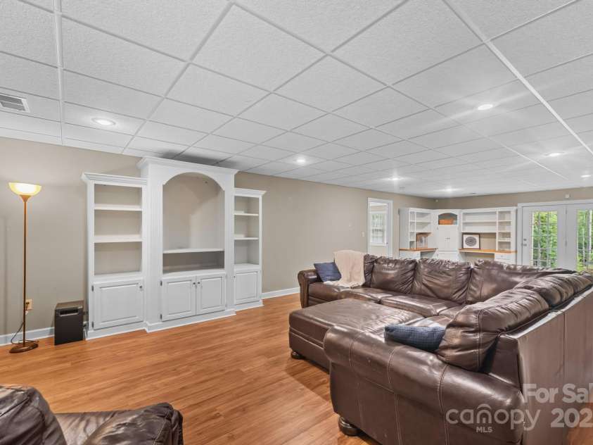 2441 Thornfield Drive, Lenoir, NC 28645.  MLS# CAR4280373, YatesRealty ID 29441. 