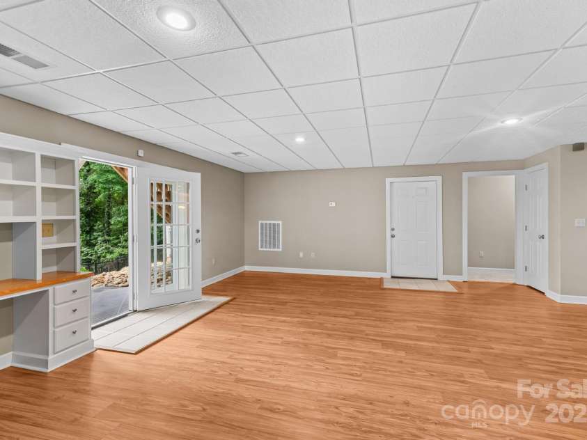 2441 Thornfield Drive, Lenoir, NC 28645.  MLS# CAR4280373, YatesRealty ID 29441. 