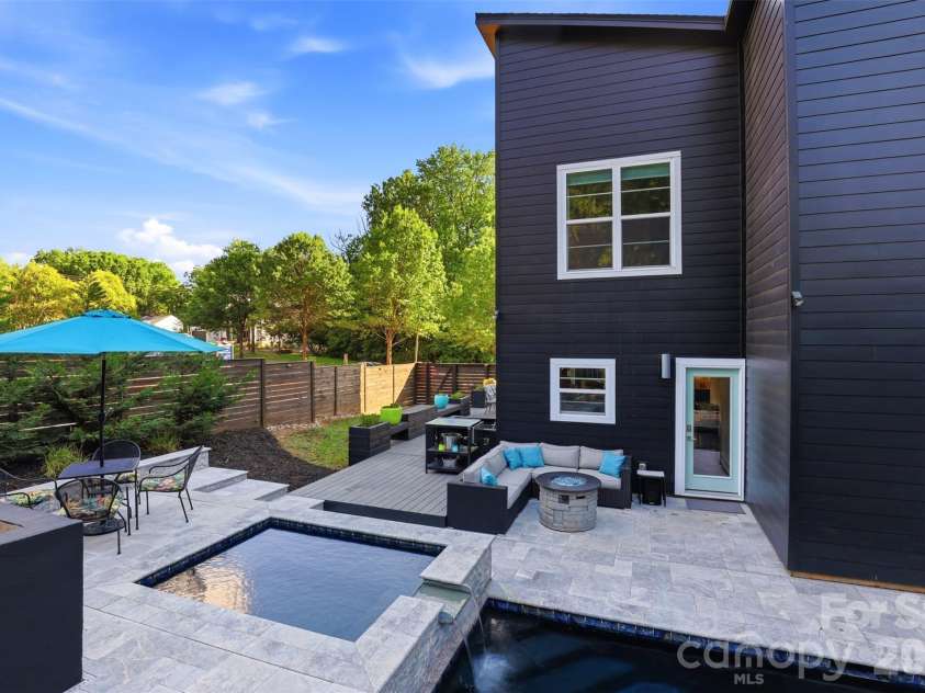 715 28th Street, Charlotte, NC 28205.  MLS# CAR4383784, YatesRealty ID 29441. Resort style pool!