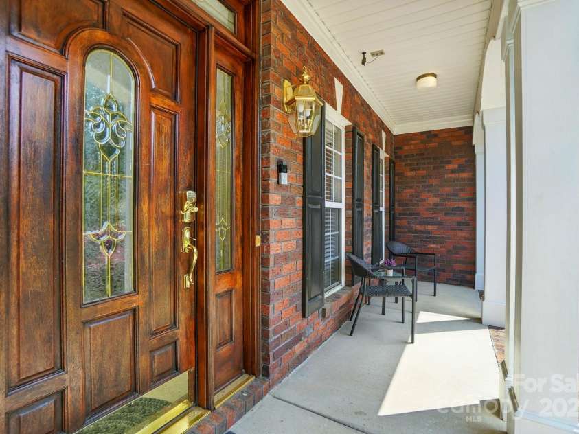 201 Limerick Drive, Matthews, NC 28104.  MLS# CAR4263987, YatesRealty ID 29442. 