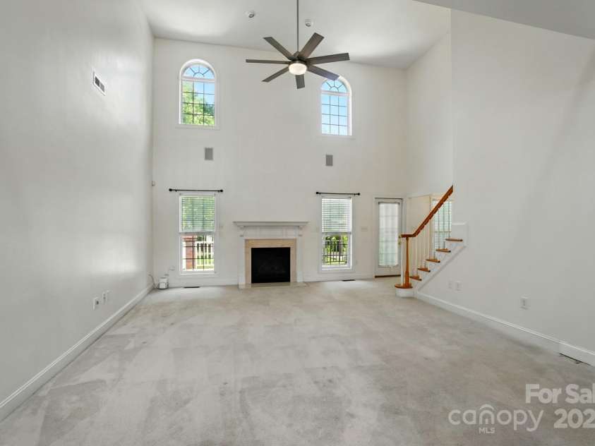 201 Limerick Drive, Matthews, NC 28104.  MLS# CAR4263987, YatesRealty ID 29442. 