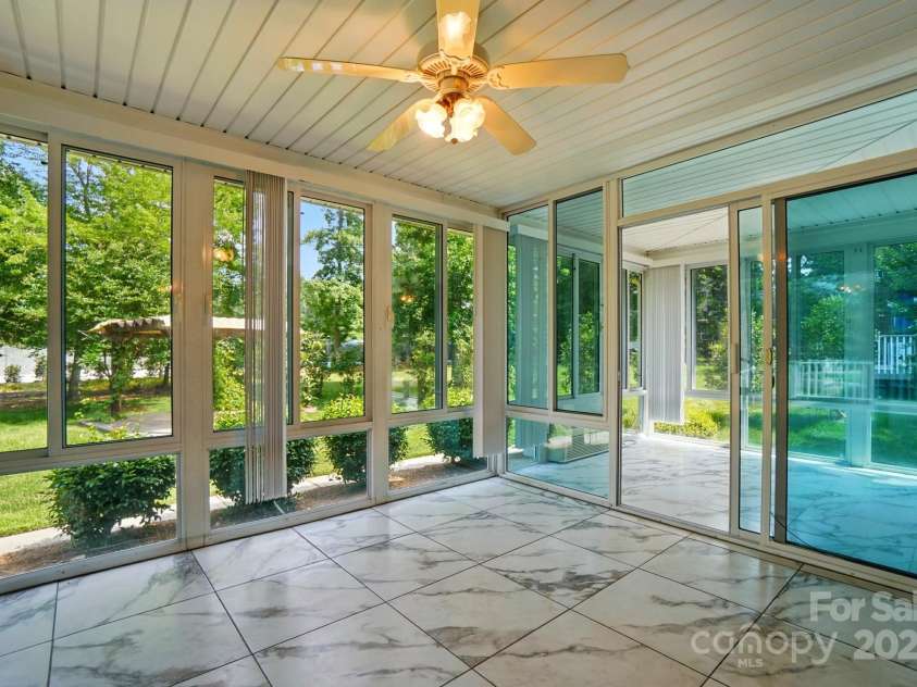 201 Limerick Drive, Matthews, NC 28104.  MLS# CAR4263987, YatesRealty ID 29442. 