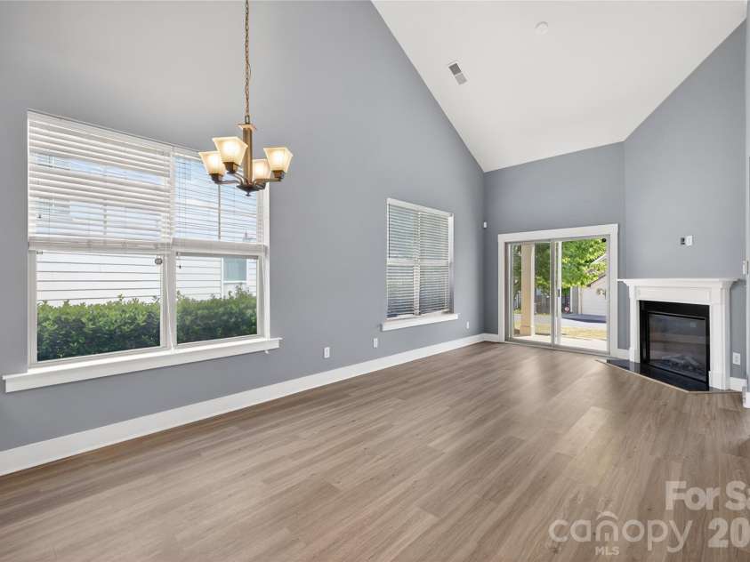 3841 Willow Green Place, Charlotte, NC 28206.  MLS# CAR4373391, YatesRealty ID 29443. 
