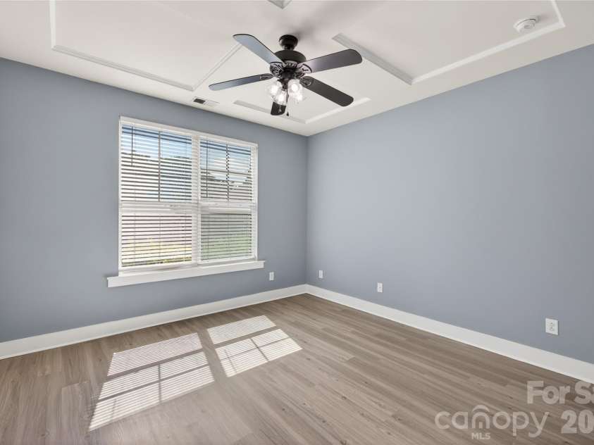3841 Willow Green Place, Charlotte, NC 28206.  MLS# CAR4373391, YatesRealty ID 29443. 