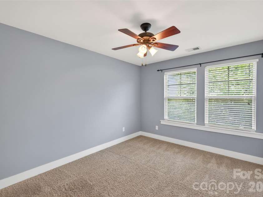 3841 Willow Green Place, Charlotte, NC 28206.  MLS# CAR4373391, YatesRealty ID 29443. 