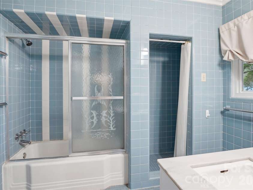 615 Rutledge Avenue, Rock Hill, SC 29732.  MLS# CAR4388294, YatesRealty ID 29444. Primary Bath ensuite