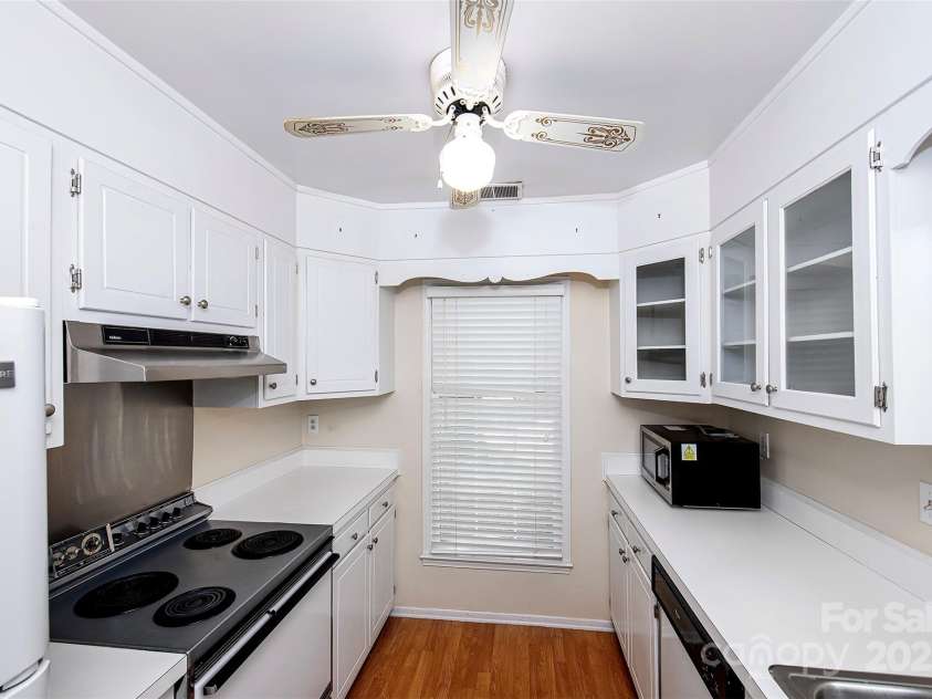 1809 Sabrina Court, Charlotte, NC 28210.  MLS# CAR4281269, YatesRealty ID 29445. 