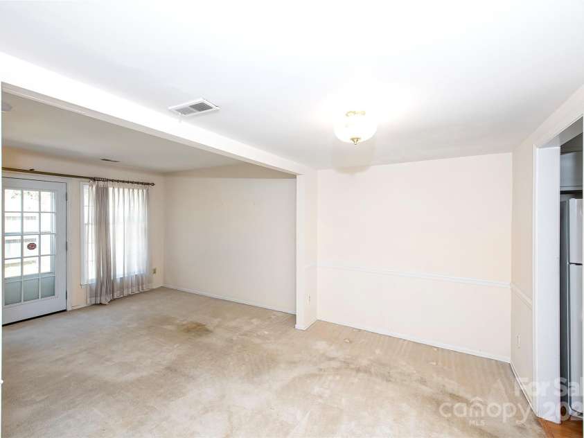 1809 Sabrina Court, Charlotte, NC 28210.  MLS# CAR4281269, YatesRealty ID 29445. 