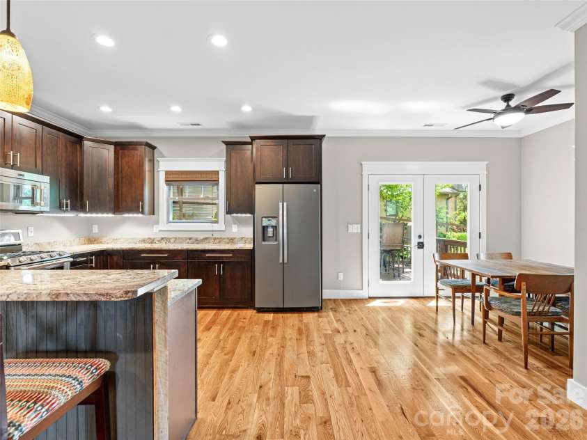 71 Mclain Street, Asheville, NC 28803.  MLS# CAR4388314, YatesRealty ID 29445. 