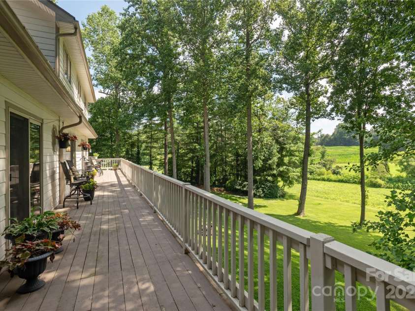 350 Winding Way Lane, Hendersonville, NC 28792.  MLS# CAR4285964, YatesRealty ID 29446. This is where you will want to spend you time!