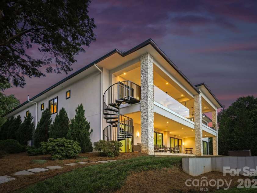 7272 Lynbrook Circle, Denver, NC 28037.  MLS# CAR4391841, YatesRealty ID 29446. 
